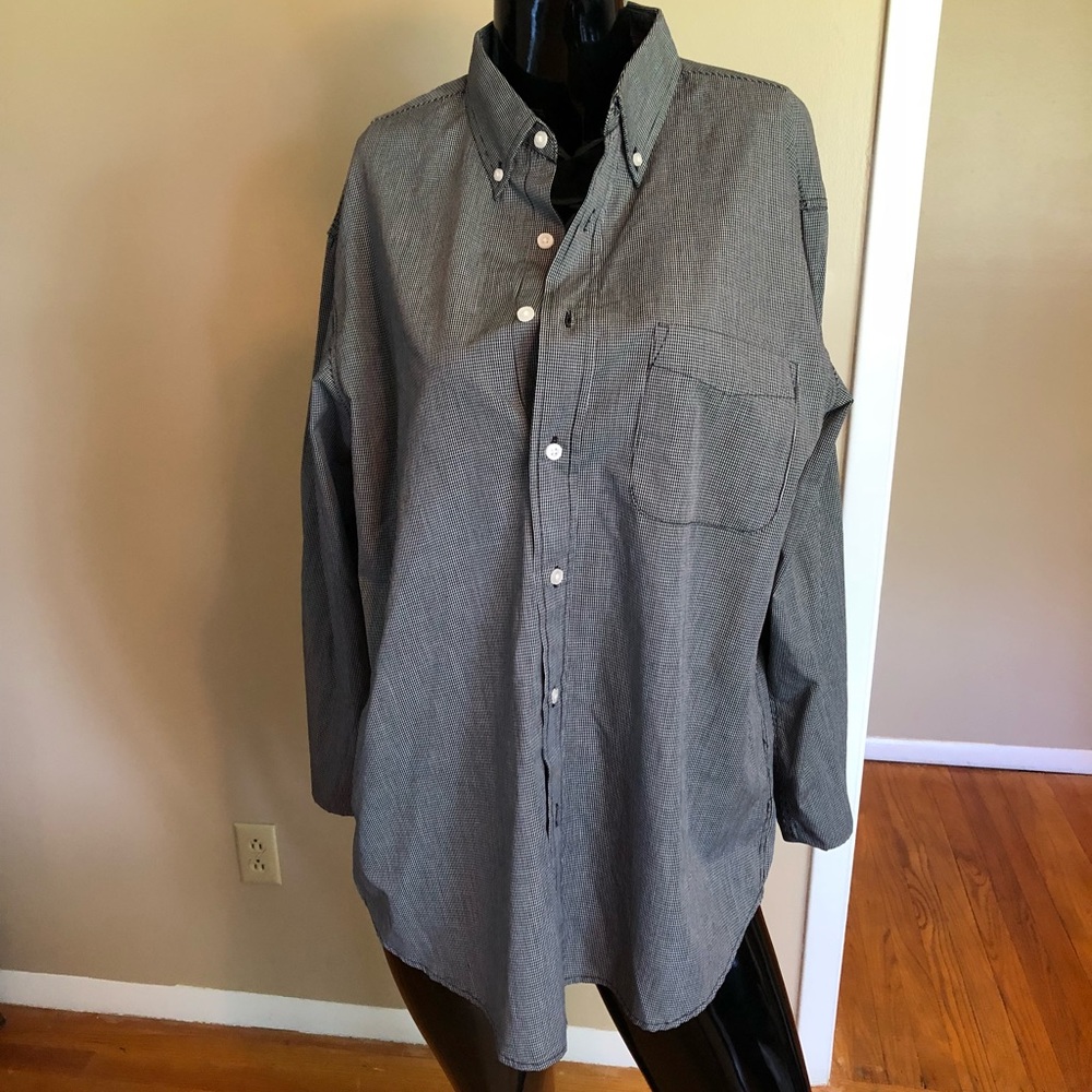 Haggar Button Down Shirt